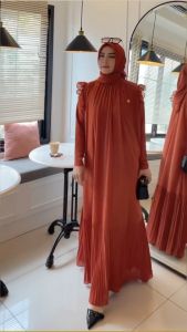 Casandra Set Hijab - Gamis Set Hijab Bahan Ceruty Babydool  Plisket Premium