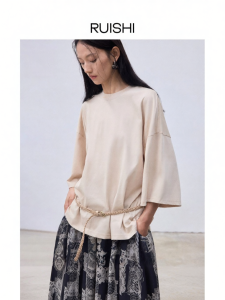 epoque de rueen | Cool Lightweight Oversized Cotton T-Shirt for Summer