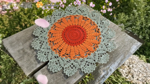 Doily móc len hoa mặt trời – Khăn trang trí 35cm