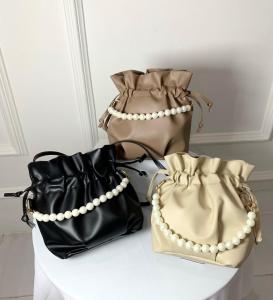 Tas Selempang Stylish & Berkualitas: SlingBag Mutia & Deltamode