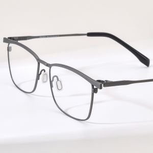 FONEX แว่นตากรอบแว่นตาไทเทเนียมทรงสี่เหลี่ยมน้ำหนักห่วงใยเท้าคุณภาพสูงดีไซน์แบรนด์ FONEX สำหรับผู้ชายแว่นสายตาญี่ปุ่น85741
