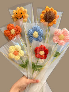 Handmade Red Flower DIY Bouquet Yarn Crafts Childrens Day Kindergarten Primary School Creative Gifts Simple Modern Style