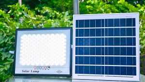 Đèn led năng lượng mặt trời Chống Lóa 100W 300W 500w 1000w Dây Dài 5M Điều Khiển Từ Xa Chống Nước IP67