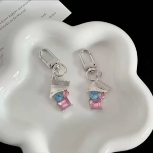 Silver metal candy keychain sweet and cool candy keychain girls fashionable bag pendant backpack hanging decoration