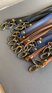 Tali ID Card Kulit & Name Tag Holder: Gantungan ID Card Terbaru