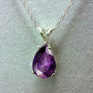 Huitan Water Drop Cubic Zirconia Crystal Womens Necklace Simple and Elegant Female Accessories Gift Wedding Jewelry 2021 Trendy