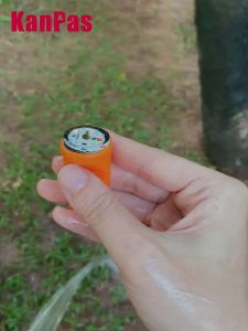 Kanpas Whistle Clip compass/ luminous compass for outdoors diving  trekking huntinglife-savingTrail Running