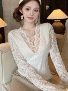 GUZILIAN | Sweet Spicy Short Lace Long Sleeve V-neck Base Shirt Womens Inner Design Slimming Korean Style Commute Pear Shape Fit Top