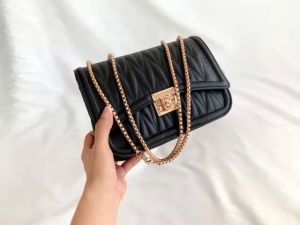 Ulya Slingbag - Tas Selempang Wanita/Tas Grosir Selempang Fashion/Emboss Slingbag