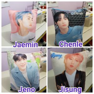 Bantal NCT ukuran 27x36 cm
