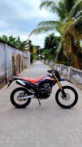 Striping Stiker Honda CRF 150 L 2019 hitam VARIASI list body standar