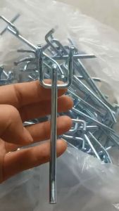 Combo 10 -Móc 3 chân cài tôn lổ - Móc cài trên tấm tôn đột lổ dài 10cm