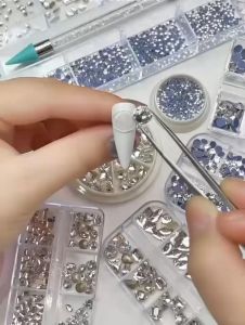 Đá khối size vừa mix 50 viên chuyên dụng trang trí móng tay chân