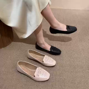 Womens Ballet Flats with Soft Insole and Comfort Toe 5018-37 - Black perforated design bow detail flat sole.