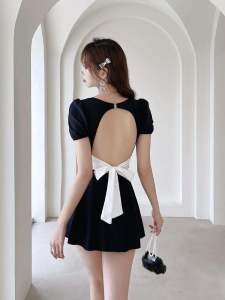 Women's One-Piece Swimsuit: 2024 Slimming & Stylish Trends