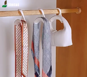 ไม้แขวนกระเป๋า ตะขอแขวนของ ไม้แขวนผ้า ราวแขวนผ้าอเนกประสงค์ ไม้แขวนเสื้อผ้า อุปกรณ์แขวนกระเป๋าให้คงสภาพเดิม ที่คล้อง