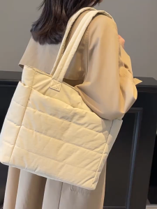 UISNMALL #S1282 Large capacity tote bag womens cloud bag with isolation layer lightweight new shoulder bag commuter backpack laptop bag
