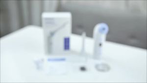 Vacuum Visual Electric Tonsil Stone Remover Oral Irrigator&Tongue Coating Scraper Built-In LED light 8 Suction Anti Bad Breath