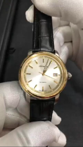 Adriatica Swiss Made Sellita SW200-1 Automatic Watches Silver Gold Index Mens Leather Strap Watch 42mm A1197.2213A