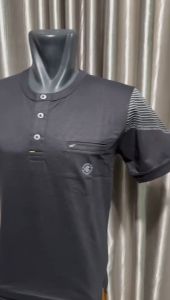 Kaos Pria Fashion Hugoclass Klep Kancing Lengan Pendek Motif Garis Lengan Casual Brand Terbaru dan Kekinian (Kancing dan Kantong Saku Hidup)