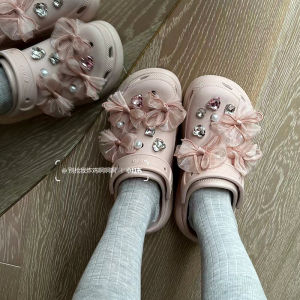 Pink Butterfly Bow Hole Shoe Accessory DIY Slippers Suitable for Crocs Diamond Shoe Flower Decorative Accessories Women