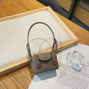 กระเป๋า Lindy รุ่น Mini แฟชั่น พร้อมหูฟังไร้สาย Bluetooth กระเป๋าใส่ของสำหรับผู้ชายและผู้หญิง พร้อมหัวเข็มขัด