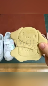 TWOL stock no.010 1pair children Heel Pad Anti Wear Stickers Heel Protector Kid Shoes Pad Insole Anti-Slip Adjust Size
