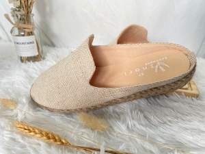 🚚 สินค้าพร้อมส่ง 👞 งาน Handmade 💯% รองเท้าสลิปเปอร์ผ้ากระสอบ สีเบจ รองเท้าแฟชั่นผู้หญิงผู้ชายสไตล์มินิมอล Inari_Handmade