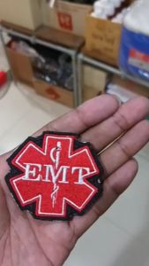 Tec40 EMT RED Velcro Patch Armband อาร์มตีนตุ๊กแก ปักจักร Tec40store ไรท์สาระกับครูแว่น