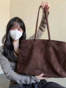 Large Capacity Suede Brown Tote Bag Womens Commuter Fashion Single Shoulder Bag 2025 New Autumn Winter High End Feel