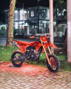 CUSTOM DECAL CRF 450 LITESUPERMOTO BAHAN MAXDECAL SUPERGLOSSY FULL CRUMM