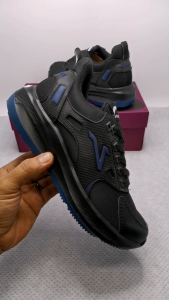 Sepatu Olahraga Pria Sneakers Sport Jogging Outdoor Hitam Biru Free Kaos Kaki Terlaris