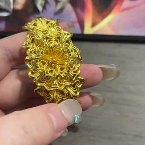 สามมิติหลายชั้นหนึ่งชุบ 24K สร้อยข้อมือดอกไม้สีทองสามารถเปิดได้ดูไบยุโรปและอเมริกาเจ้าสาวผู้หญิงเครื่องประดับแต่งงาน
