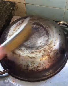 👉แปรงลวดทองเหลือง ขัดปัดสนิม👉 ด้ามพลาสติก Wire Brush มีด้าม แปรงลวดขัดสนิม แปรงฝอย ปลายโค้ง แปรงลวดทำความสะอาด