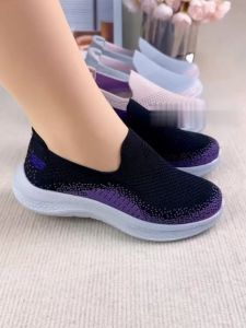 Old Beijing Canvas Shoes Womens Breathable Soft Bottom Casual Shoes Comfortable All-Season Loafers Flat Heel round Toe