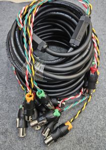 Dây  loa  6×1.5 6×2.5 gắn jack  và  khóa  dây (giá  1 sợi)