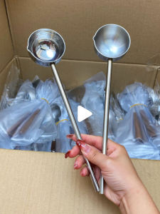 304 Stainless Steel Oil Pouring Spoon Long Handle for Home Use Hot Oil Small Oil Pot Drip Oil Watering Oil Small Spoon Soup Spoon