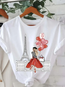 Womens Parisian Graphic Print White Tee with Eiffel Tower for Casual Everyday Valentines Day Outfits Aesthetic Clothes