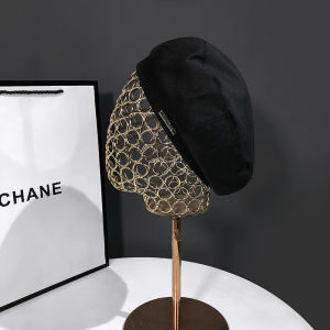 หมวกเบเร่ต์ทรงสี่เหลี่ยมเล็กสำหรับผู้หญิง ฤดูใบไม้ผลิและฤดูใบไม้ร่วง สไตล์อังกฤษย้อนยุค หมวกนักวาดภาพขาว หมวกทรงแปดเหลี่ยมสำหรับฤดูหนาว