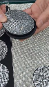 Miếng lót cốc đính đá chống trượt trang trí nội thất ô tô