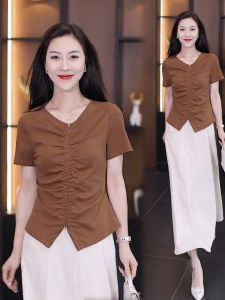 เสื้อยืดแขนสั้นผู้หญิง ทรงเข้ารูป เสื้อคอวี เสื้อผ้าทำงานฤดูร้อน แฟชั่น เสื้อผ้าทำงาน แขนสั้น คอวี เสื้อผ้าทำงาน