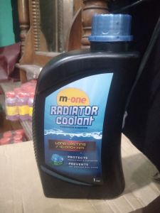 Cairan Pendingin RADIATOR merk m one 1 liter Radiator Coolant Motor dan Mobil Mencegah Panas Mencegah Karat