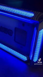 กรอบป้ายทะเบียนสแตนเลสแท้ สำหรับรถบรรทุก ขอบมีไฟ รองรับไฟ24V (จำนวน1อัน) มีให้เลือก 4 สี