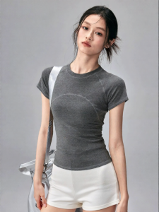 FITNESSGIRL | Slim Fit Moisture Wicking Pilates T-Shirt