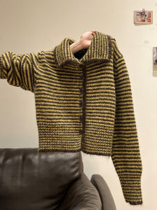 เสื้อสเวตเตอร์ถักคอโปโลแขนยาวหนา ผ้าขนสัตว์ ลายทาง ฤดูใบไม้ร่วง/ฤดูหนาว เสื้อคลุมคาร์ดิแกนผู้หญิง ทรงหลวม ปกติ