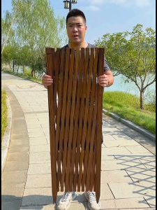 Retractable Wooden Fence for Garden Home Safety Fence Adjustable Anti-Corrosion Decorative Wooden Guardrail for Dogs Cats Multifunctional Easy to Install Pet Barrier for Outdoor Indoor Use Pagar Rumah