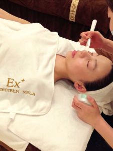 Elegant Embroidered Printed Towel for Skin Care Beauty Salon Special Hair Band Head Wrap Beauty Bed Towel Face Towel