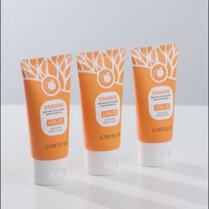 Gmeelan Exfoliating Gel Untuk Membantu Mencerahkan Kulit Membantu Merontokan Daki Komedo Sel Kulit Mati Dan Kotoran Pada Wajah Dan Badan [ nasa shoop ]