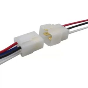 ปลั๊กช่อง ปลั๊กขั้วต่อสายไฟ ปลั๊กต่อสายไฟ （1เซ็ต）Socket Plug ชุดขั้วต่อสายไฟ ขั้วต่อชายหญิงคู่ปลั๊ก ปลั๊กสแควร์ฤดูใบไม้ผลิแทรก ปลั๊กช่องพลาสติก สำหรับ หางปลา 6.3 มิล เลือก 2/3/4/6 ช่อง ปลั๊กช่องหางปลา ต่อสายไฟ รถยนต์