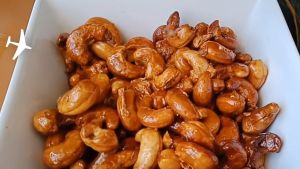 KACANG MEDE SEMUA RASA 500GR / METE VARIAN 6 RASA(ASIN-PEDAS-MADU-THAILAND-TEPUNG-WIJEN)